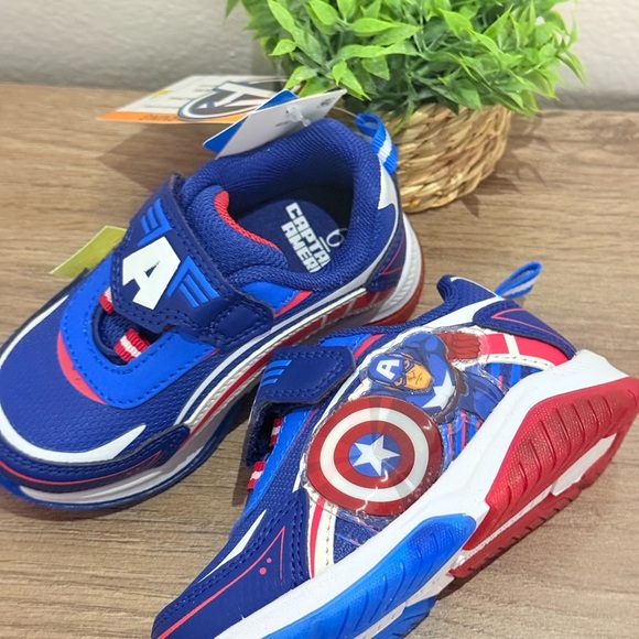 Target Blue and Red Hero Sneakers for Kids - Picture 4 of 7